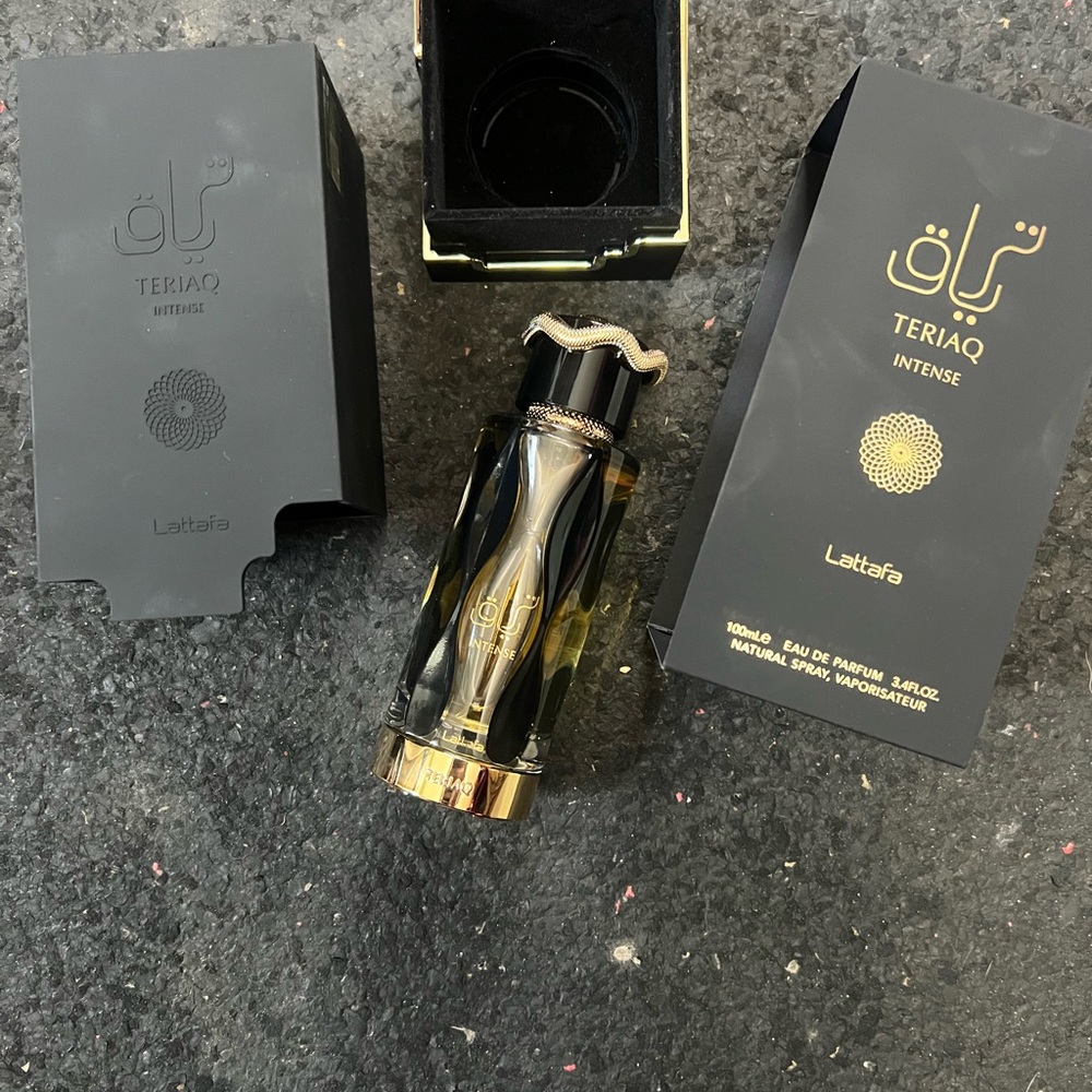 Lattafa Teriag Intense Black and Gold Perfume